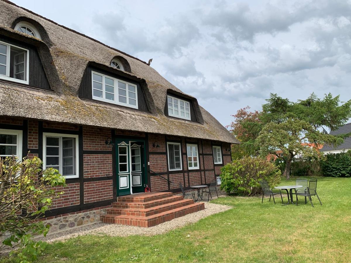 Reet Und Meer Beckerwitz Hohenkirchen  Exterior photo